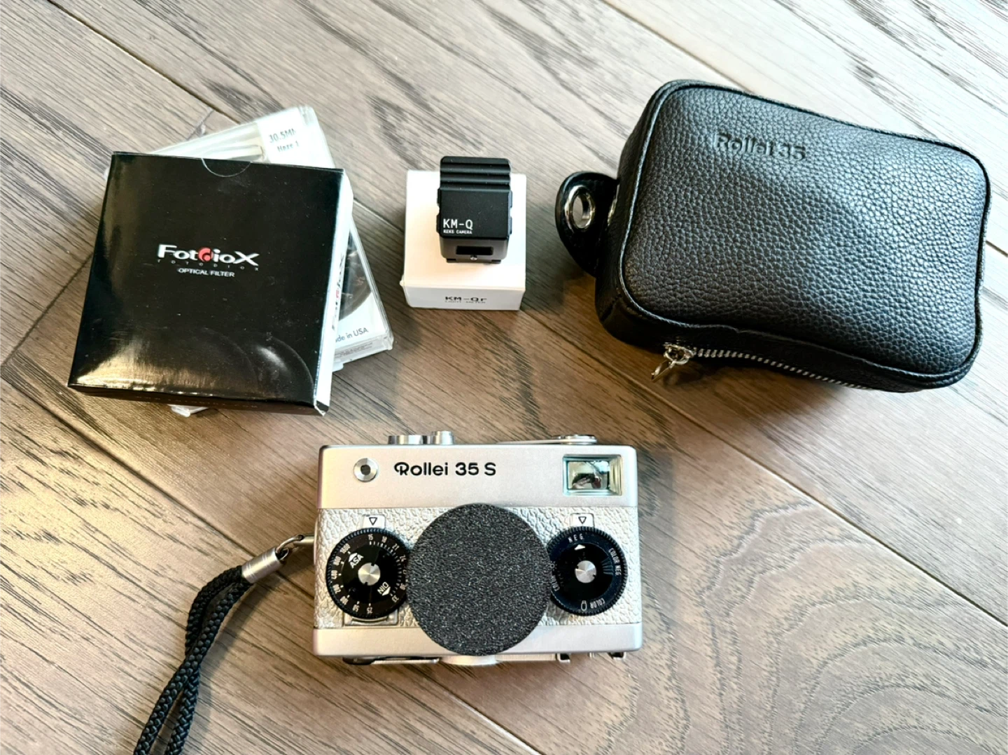 Rollei 35S 35 S Silver Film Camera w/Sonnar 40mm f/2.8 + Extras
