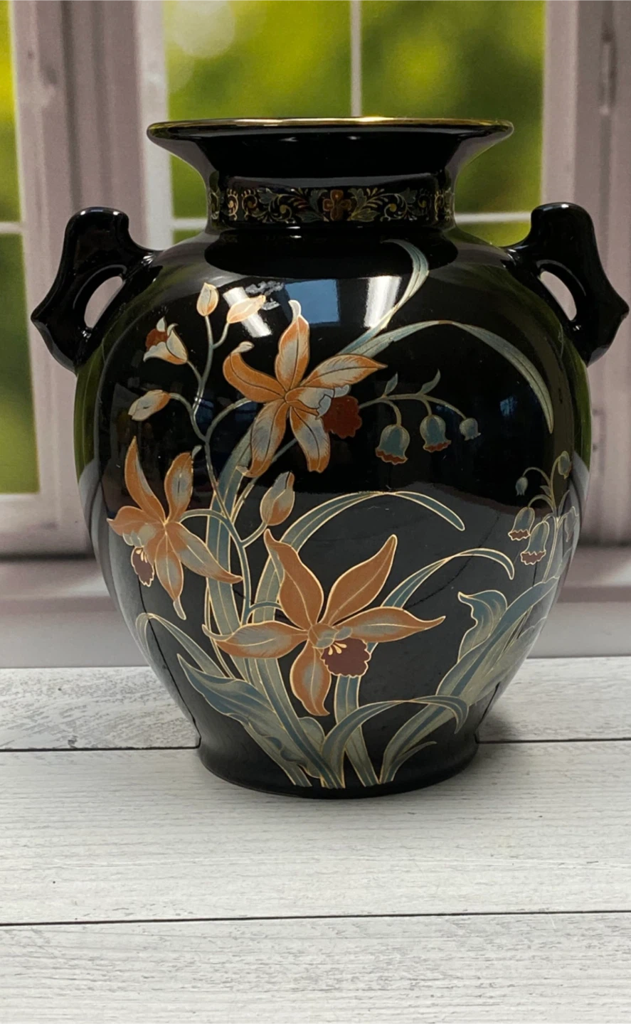 Fine  Japan Black Floral Vase