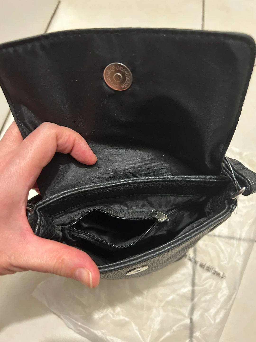Tahari Black Crossbody Bag - New with Tags! - photo 5