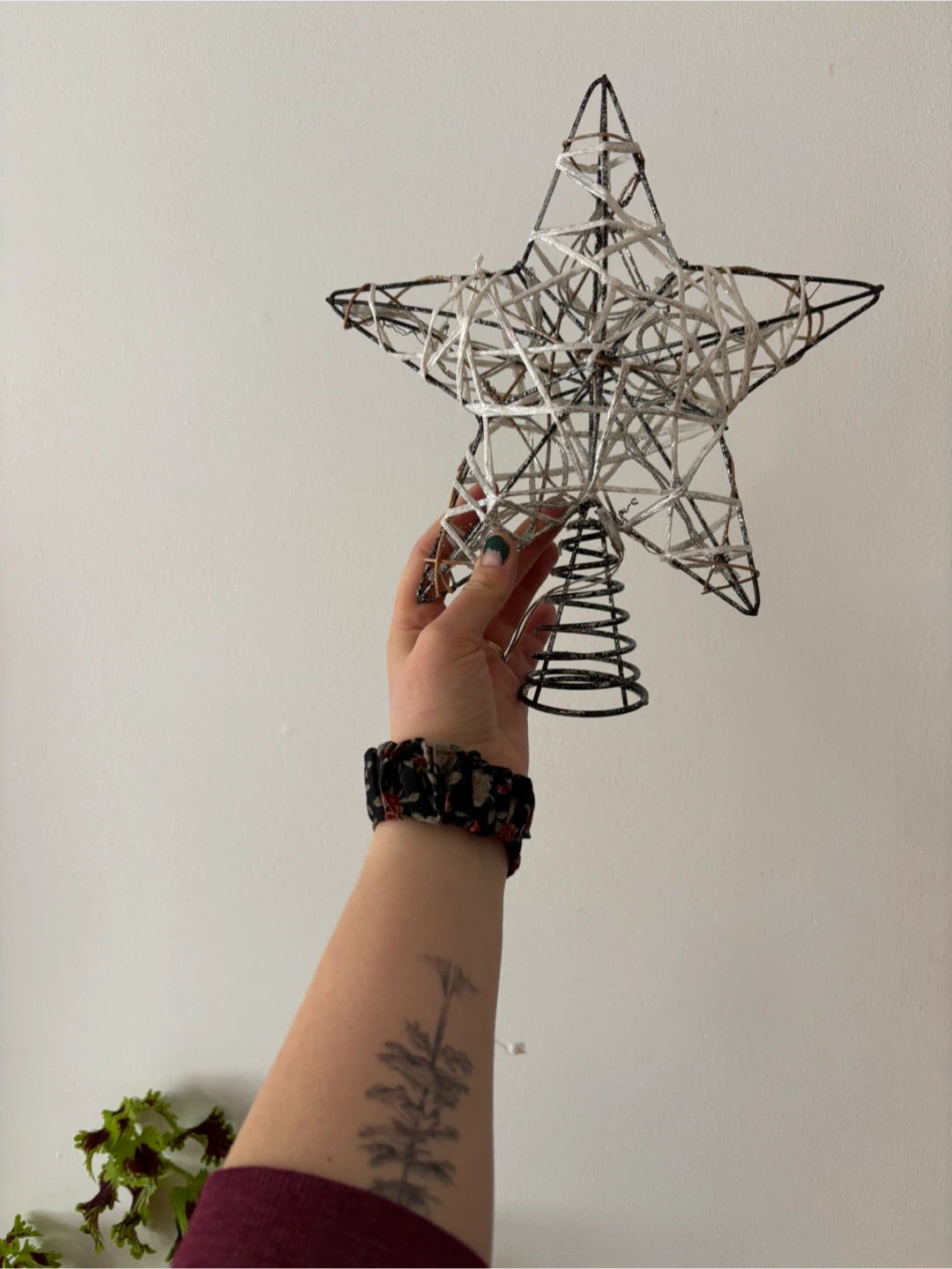 Rustic Star Christmas Tree Topper - Silver