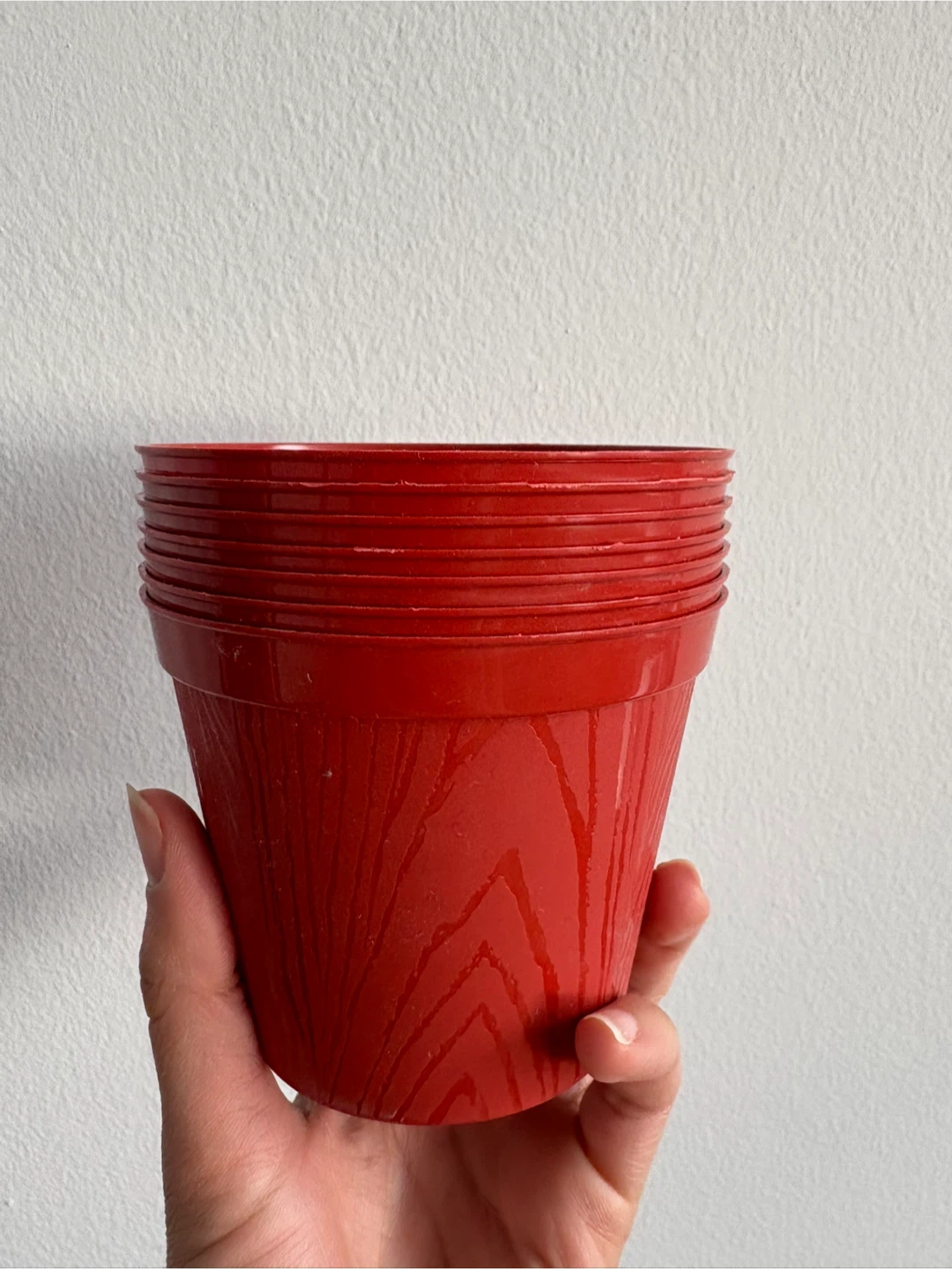 Red Plastic Plant Pots - Set of 7