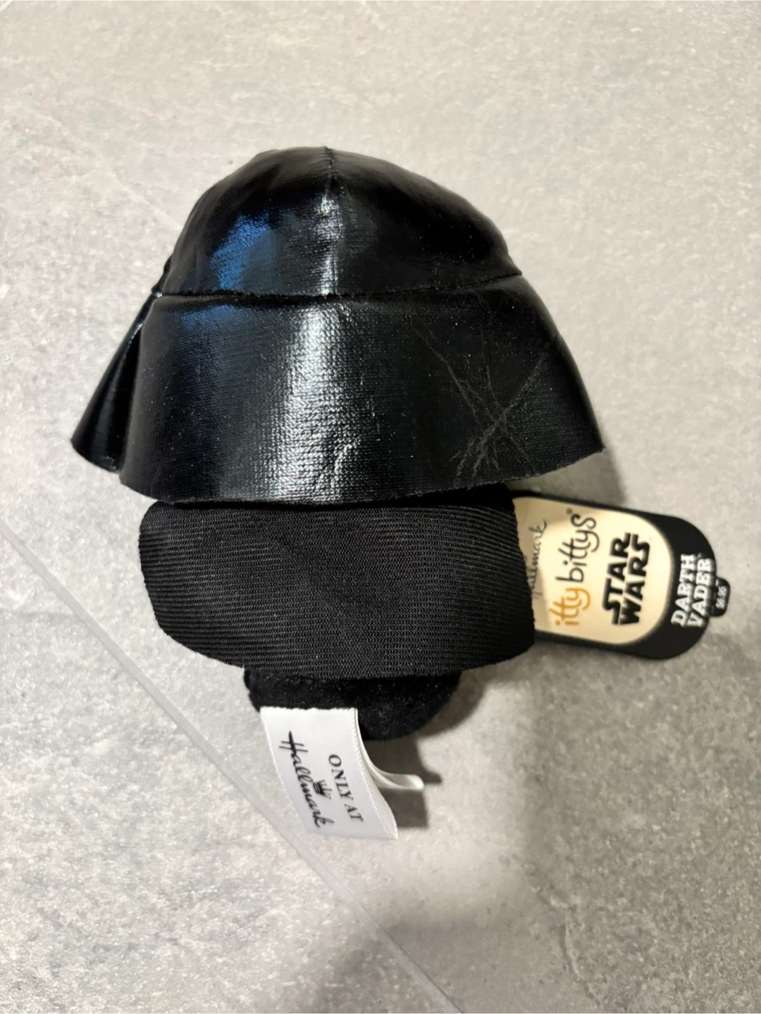 Hallmark Itty Bittys Star Wars Darth Vader Plush - photo 2