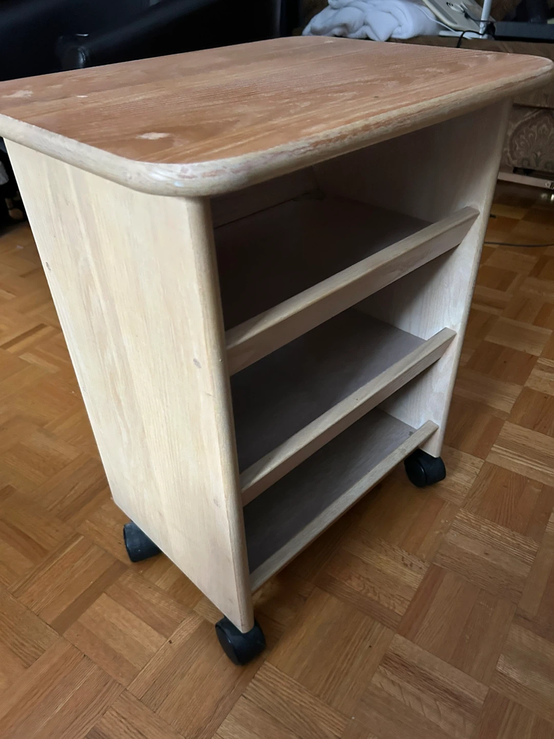 Wooden Rolling Side Table/ storage - photo 2