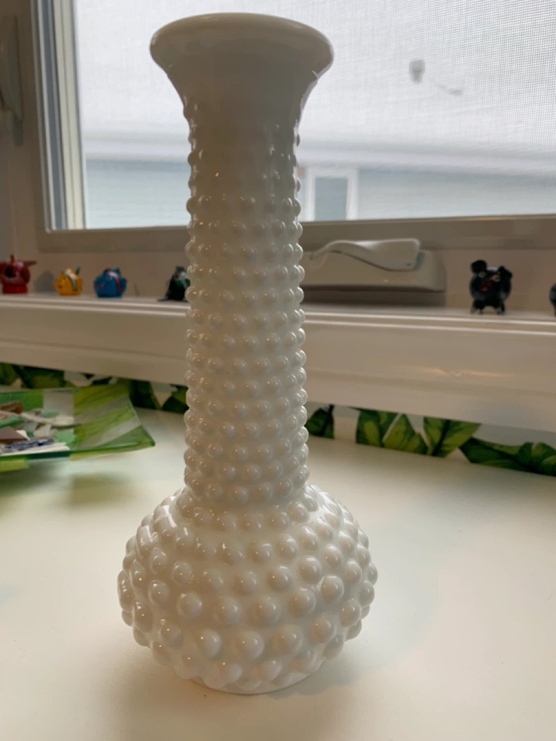 White Milk Glass Vase - photo 3