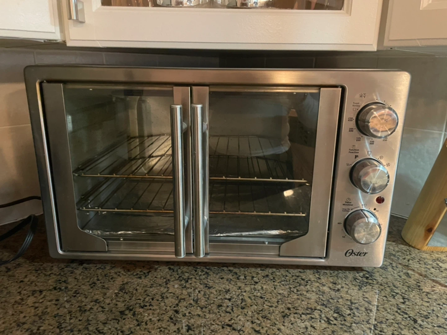 Oster Extra-Large Countertop Toaster Oven – Excellent Condition - photo 4