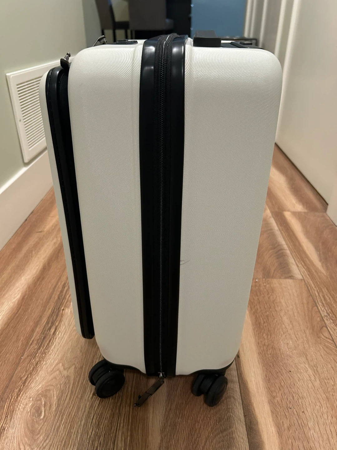 Carry-On Suitcase - White - photo 3