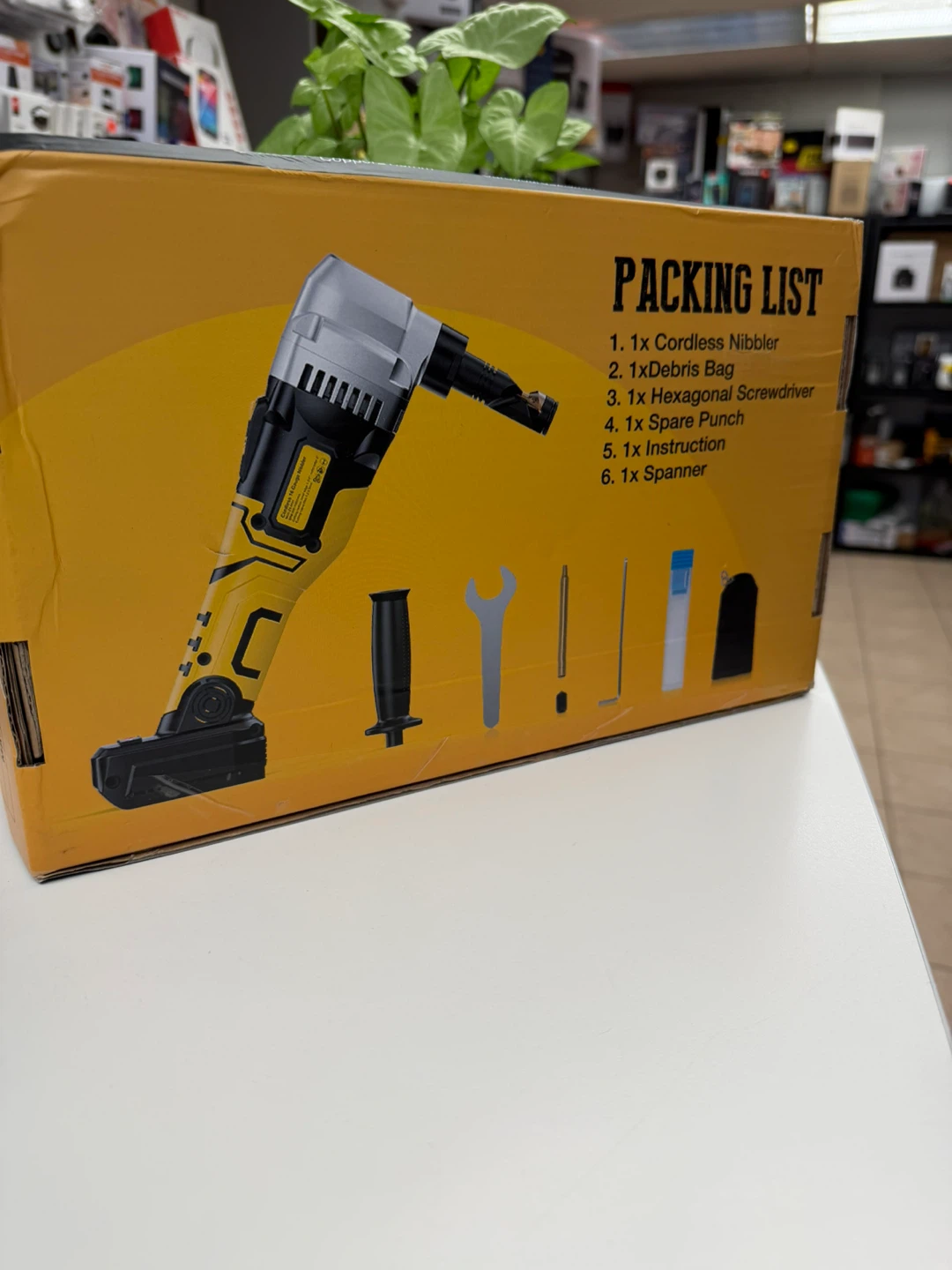 Cordless Metal Nibbler ZX0881 - New in Box! - photo 2