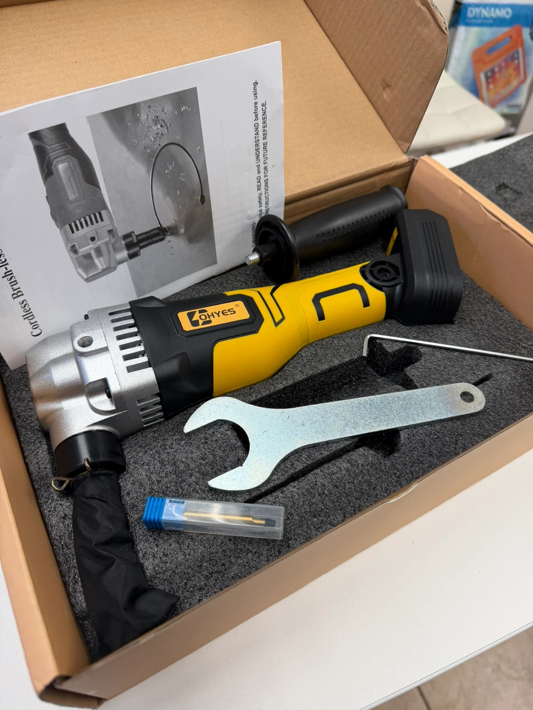 Cordless Metal Nibbler ZX0881 - New in Box! - photo 5