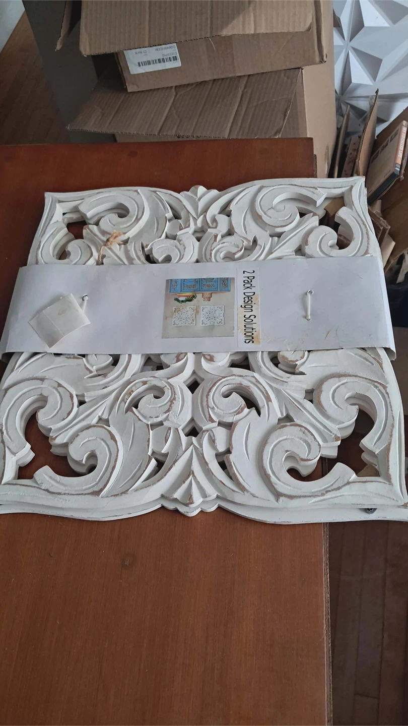 2 Pack Design Solutions Wall Decor