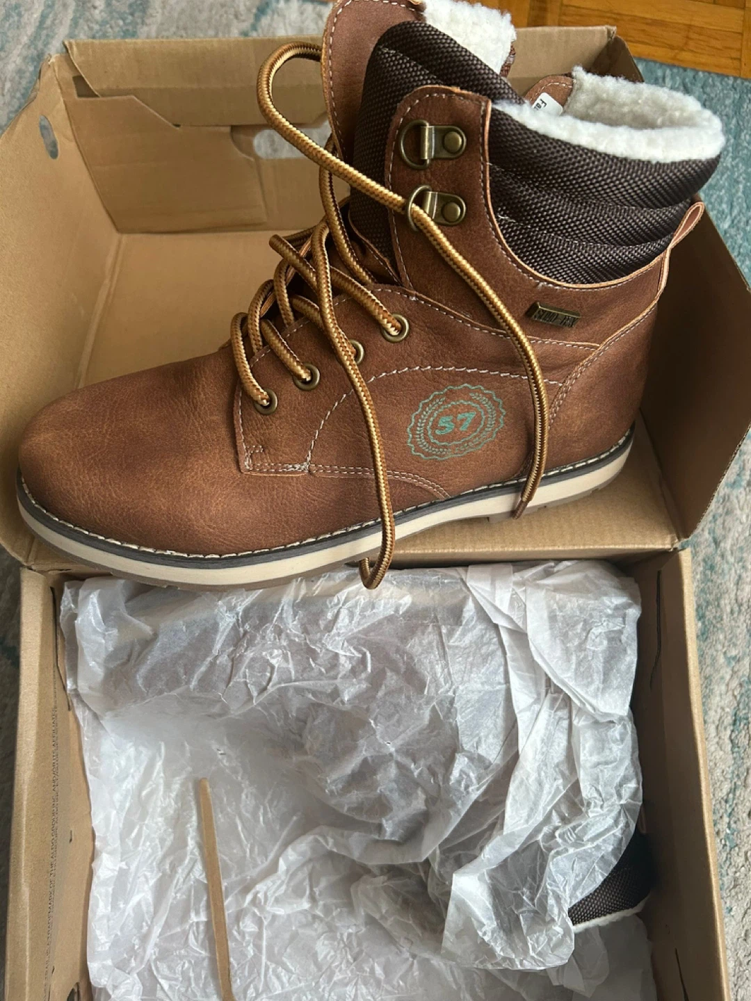 Banff Trail Brown Winter Boots - Size 5 - photo 2