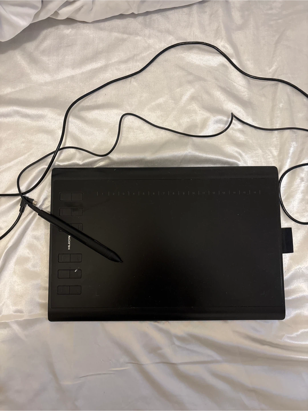 Huion NEW 1060PLUS Graphics Pen Tablet