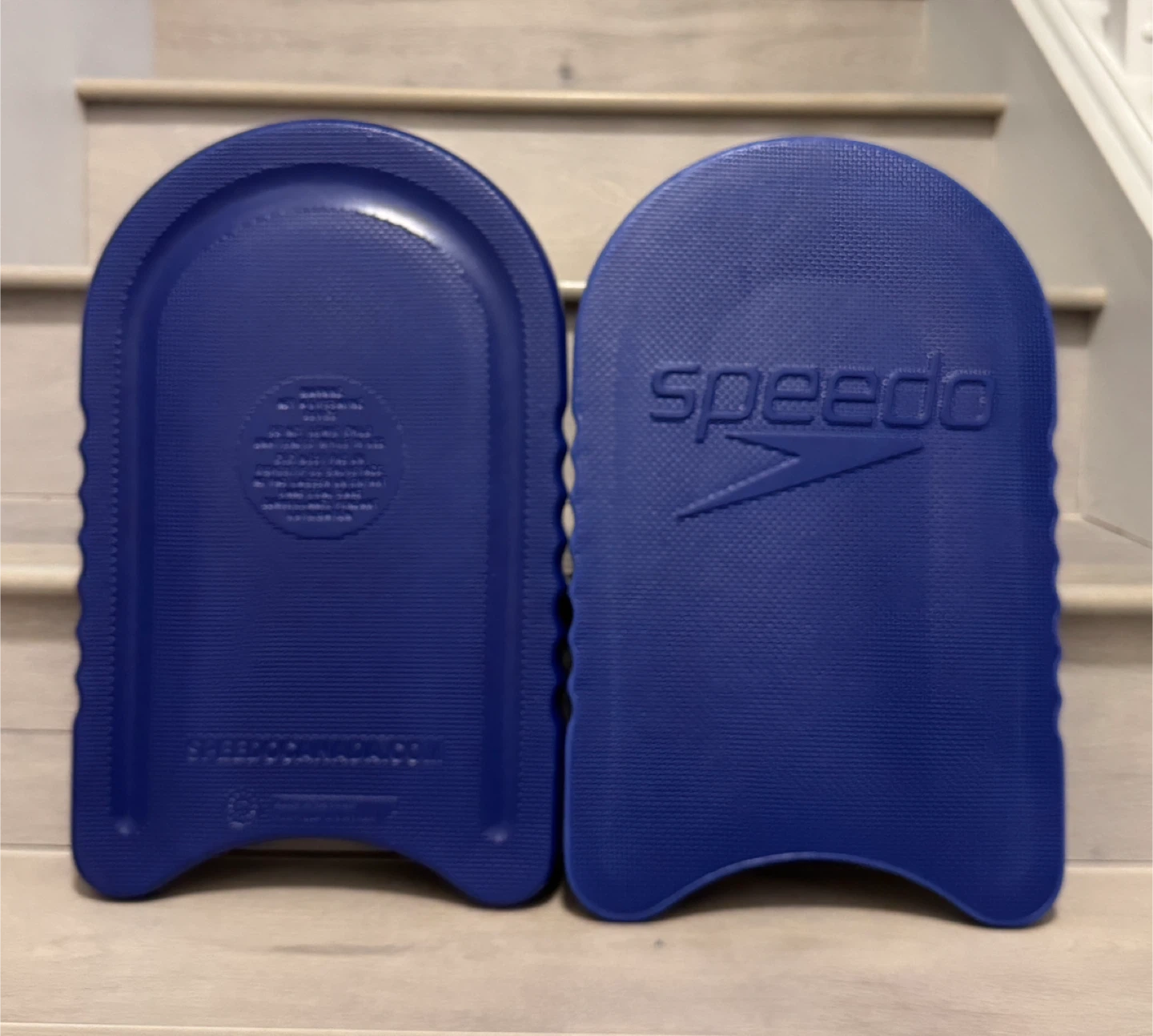 Speedo Kickboard & TYR Swim Fins - photo 2