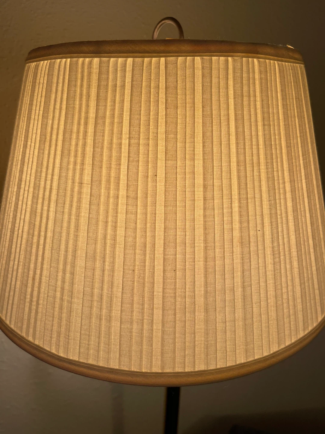 Vintage Standing Lamp with Pleated Shade - photo 4