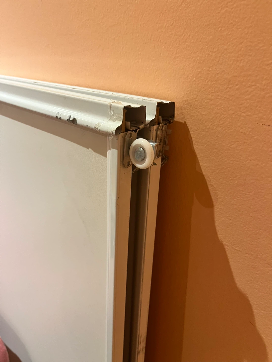 White Sliding Door - photo 2
