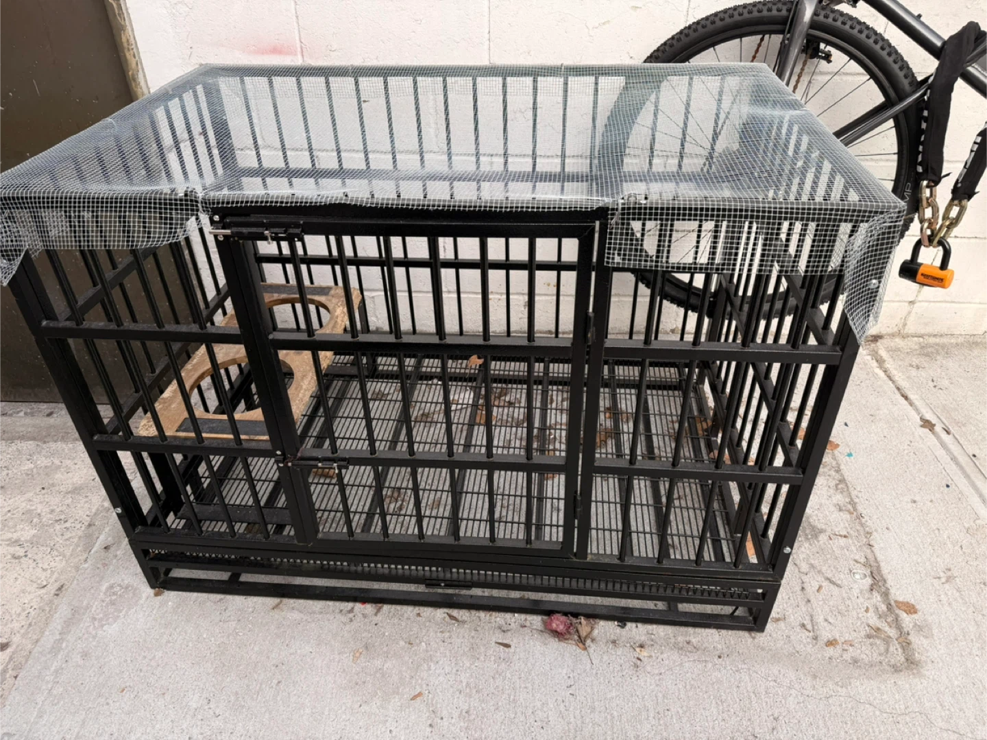Black Metal Dog Cage