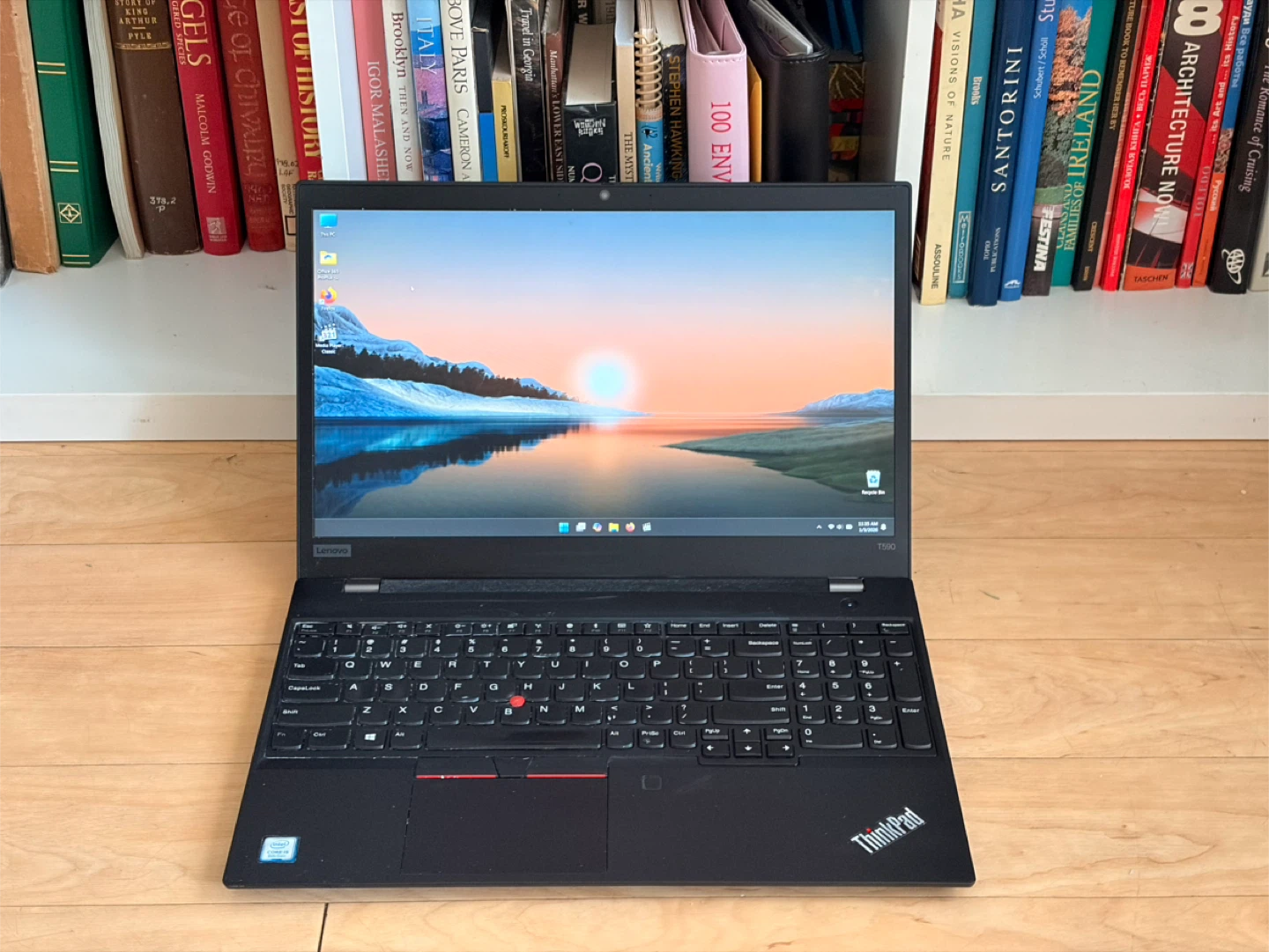 Lenovo ThinkPad T590 Laptop with i5 and 16Gb RAM