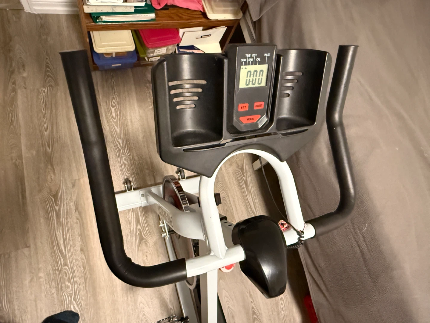 Soozier Exercise Bike - Great Condition! - photo 4