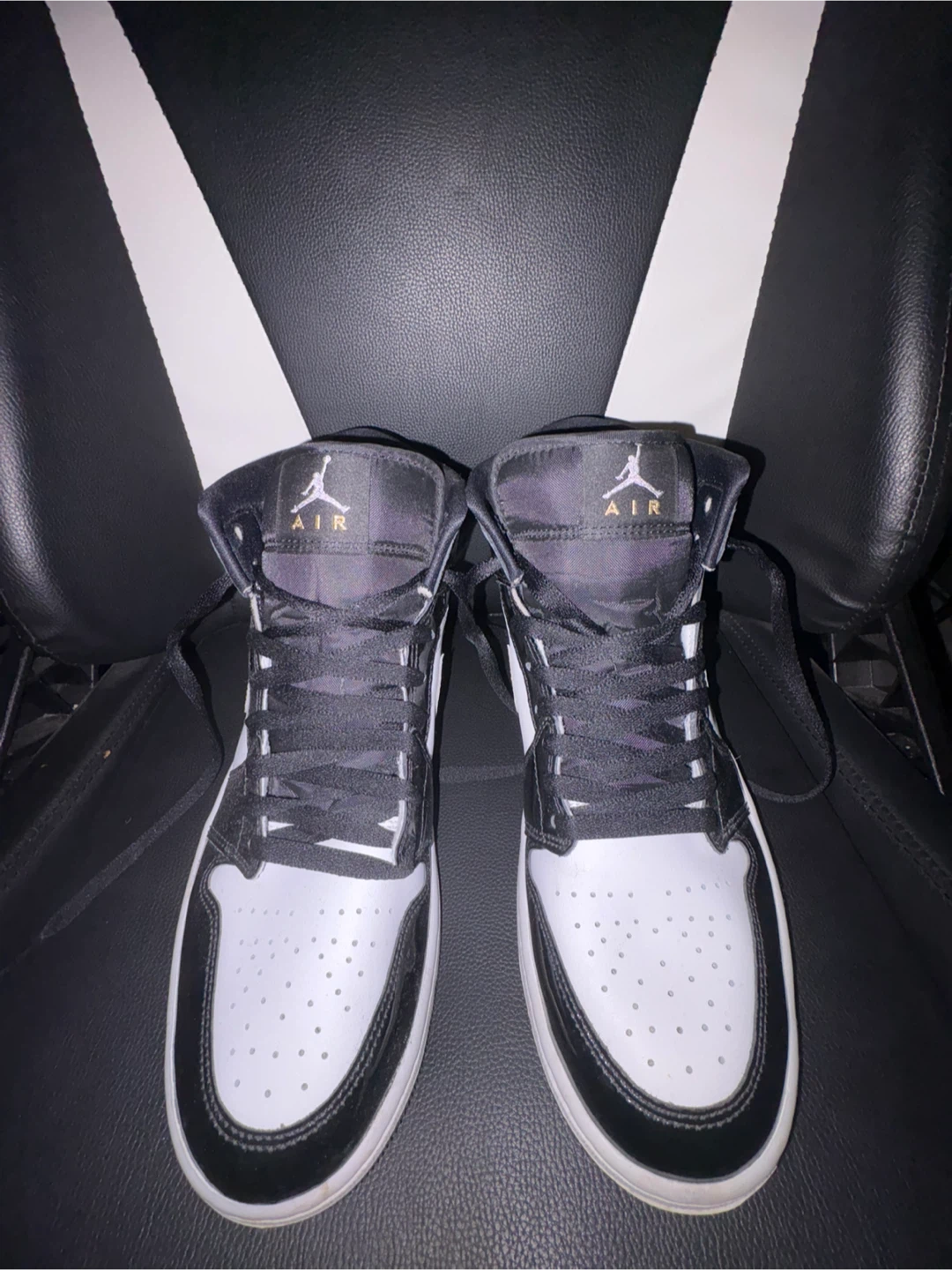 Air Jordan 1 Mid Black White Silver - photo 2