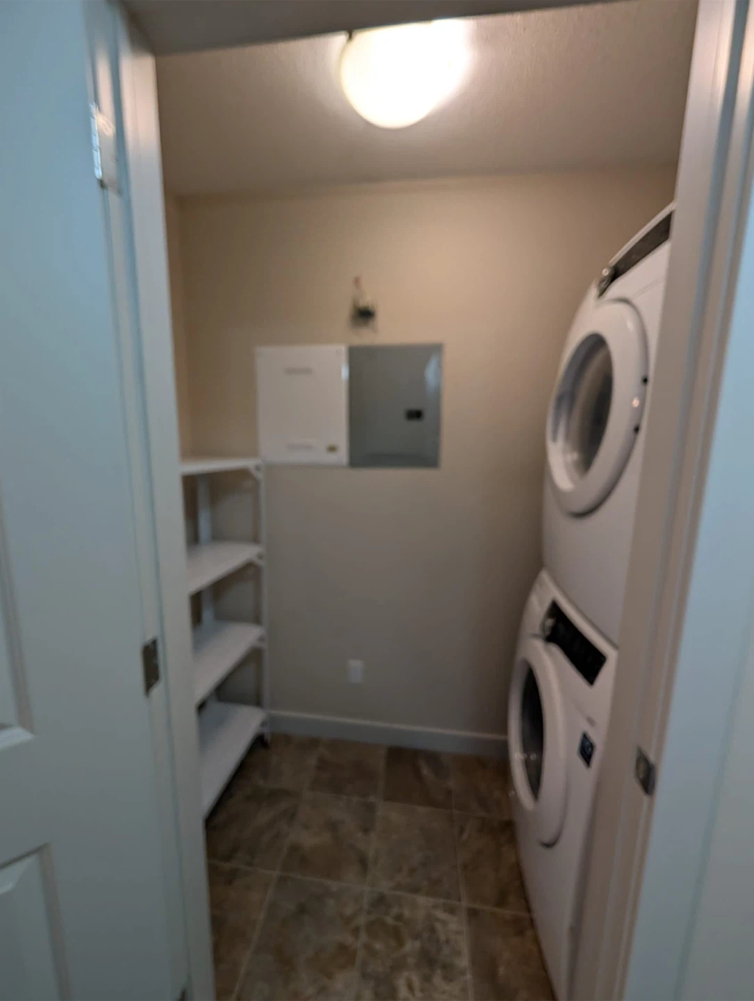 2Bed 2Bath Apartment for Renr - photo 4