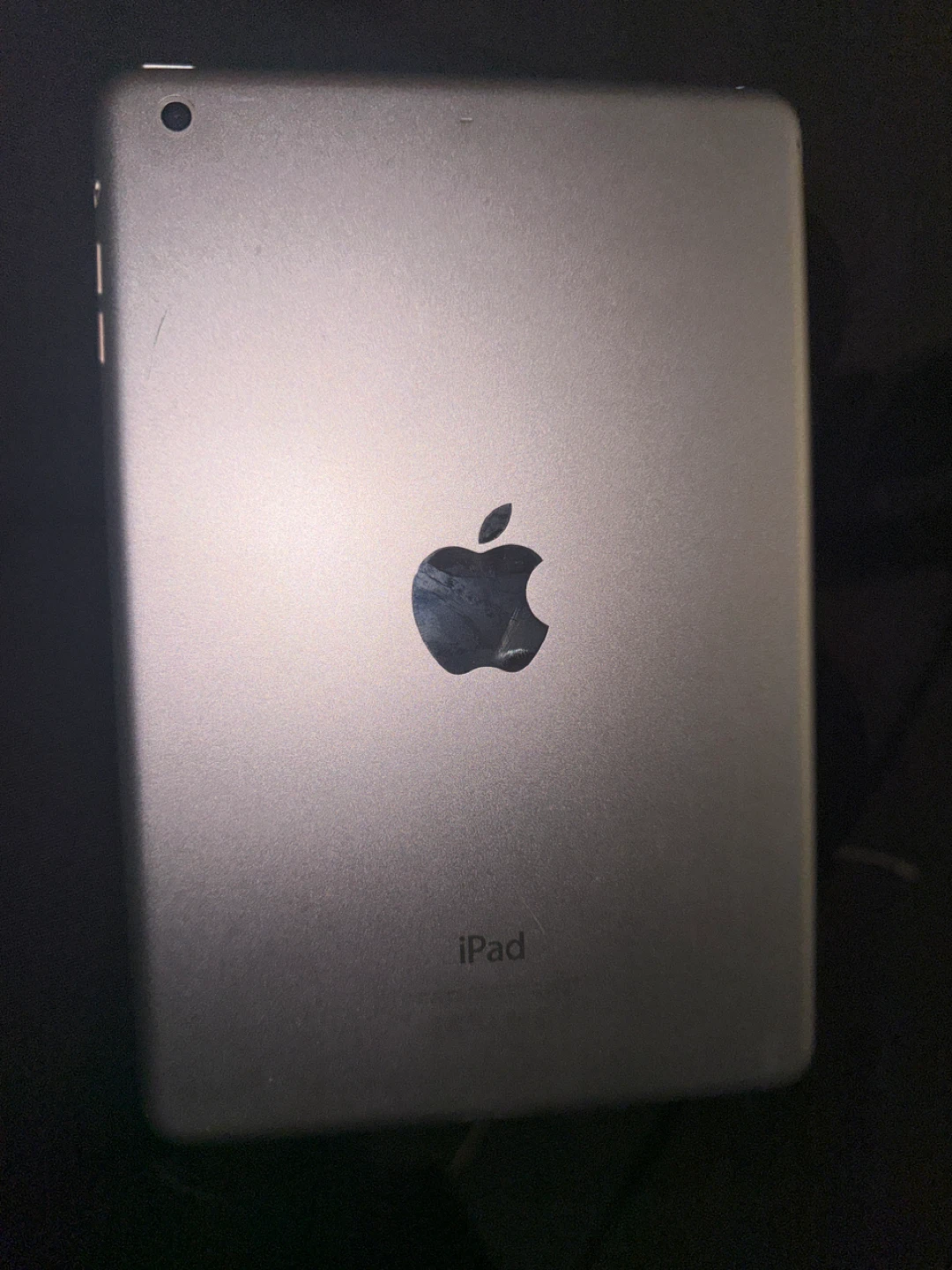 iPad mini 2 - 16GB. Great working condition NO CHARGER INCLUDING - photo 2