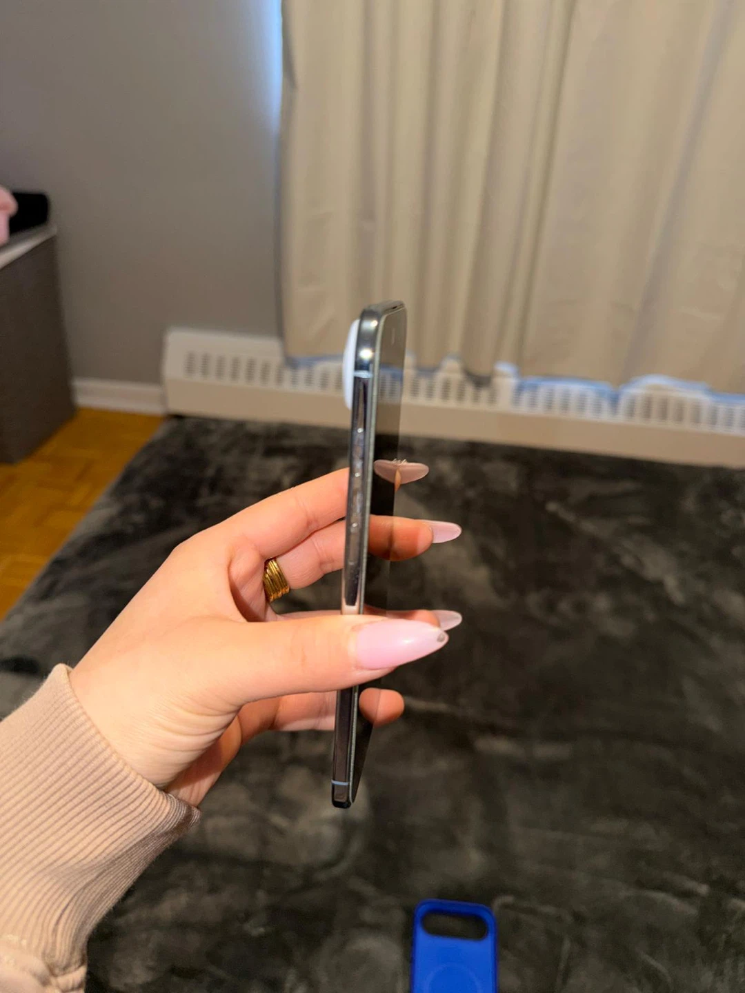 iPhone Air White, Like New Condition! - photo 4