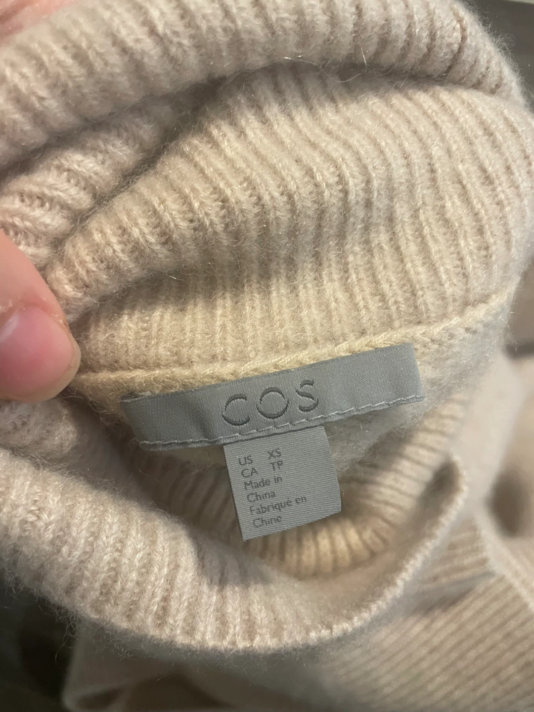 COS XS Beige 100% Cashmere Turtleneck Sweater - photo 4