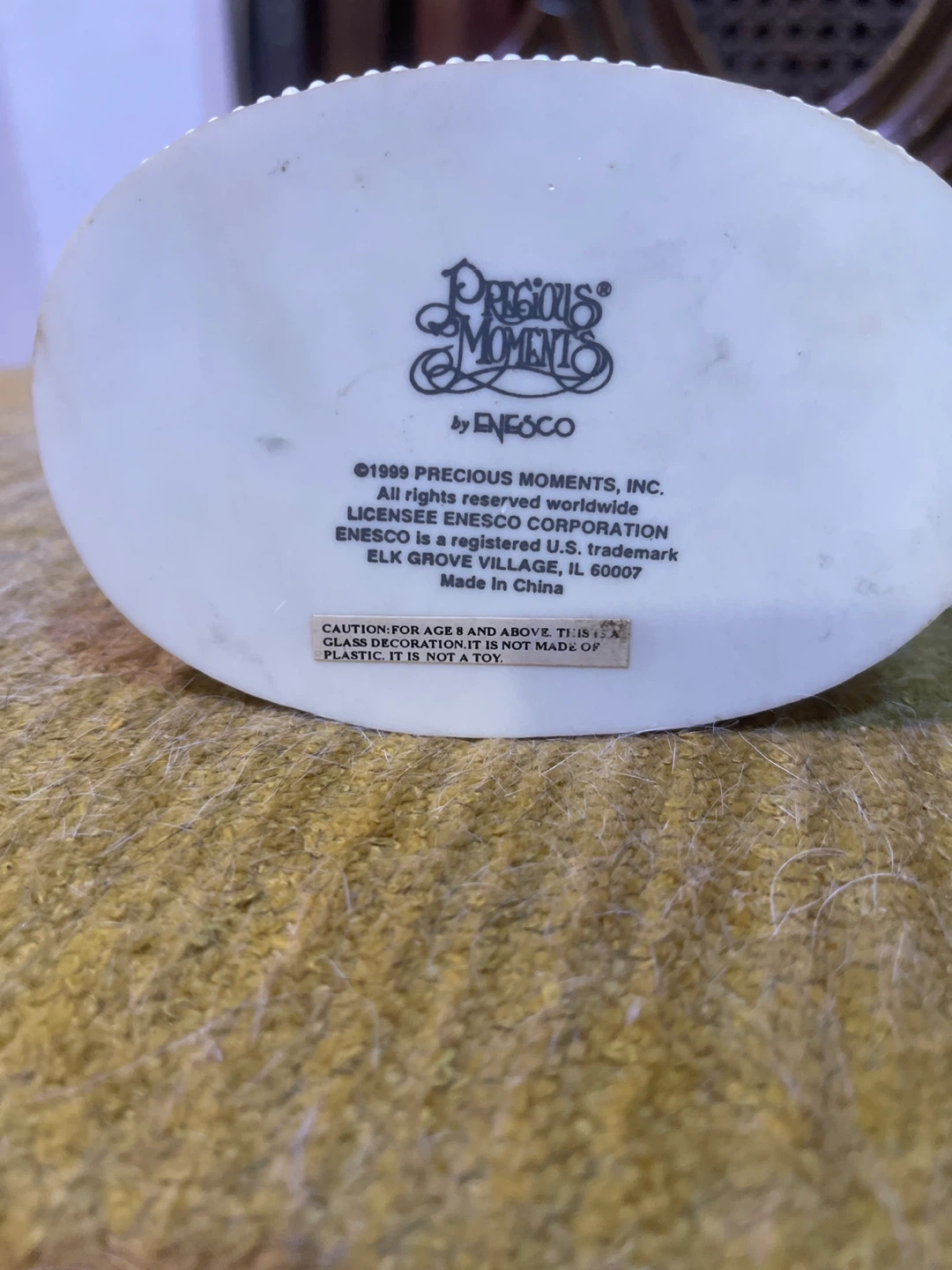 Precious Moments Anniversary Snow Globe Figurine - photo 2
