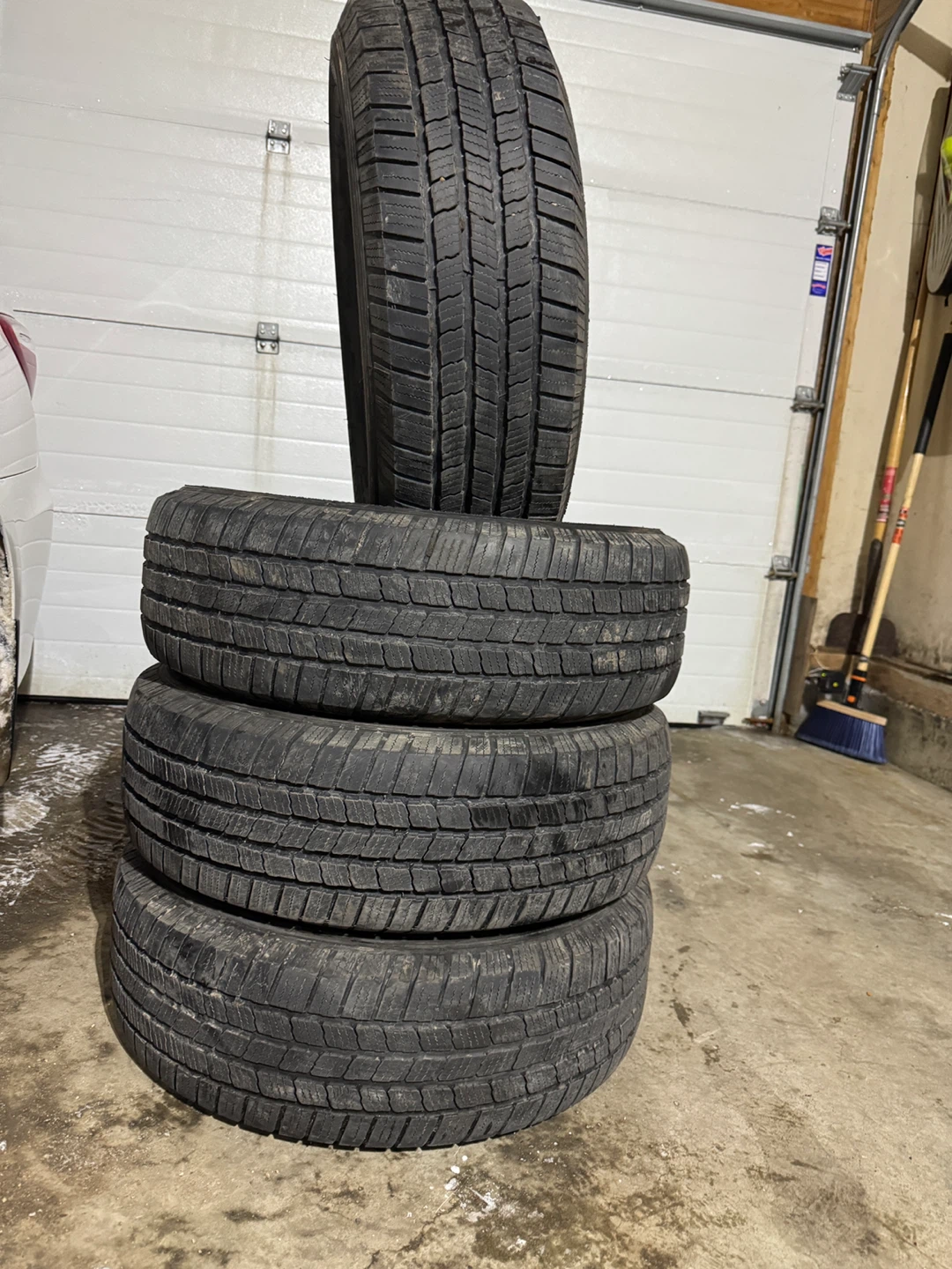 225/65r17 Micheline x lt as Set of 4 M+S Tires - photo 4