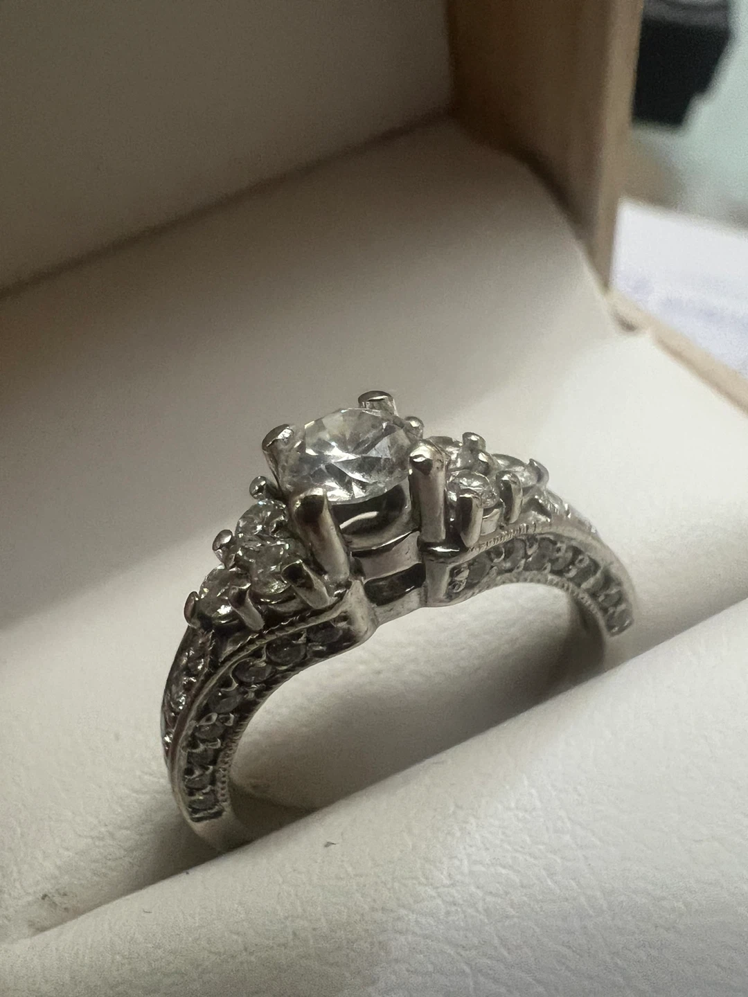 14 k Diamond Ring w/appraisal