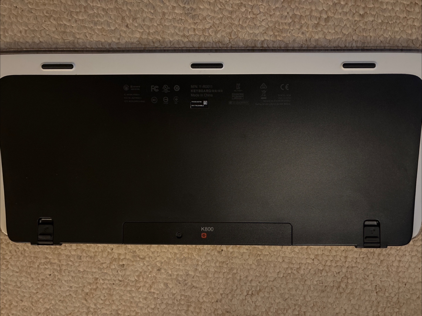 Logitech K800 Wireless Illuminated Keyboard - photo 2