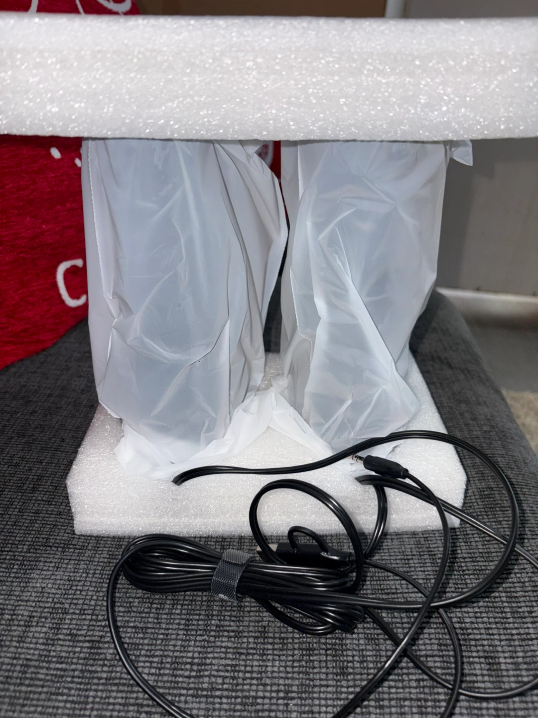 NYLAVEE SK700 Computer Speakers - Like New! - photo 2