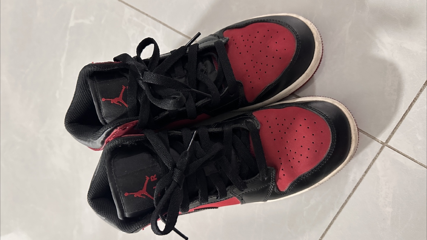Air Jordan 1 Mid Black/Red Sneakers - photo 4