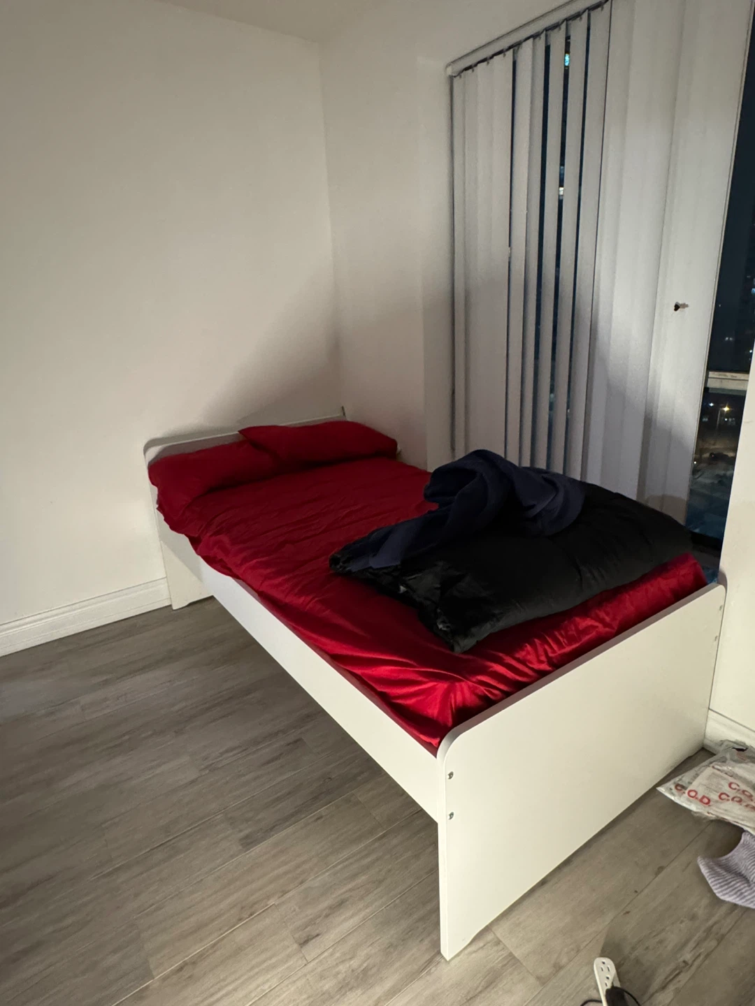 Twin Bed Frame - White - photo 2