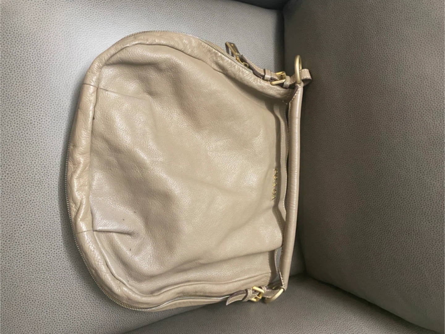 Longchamp Leather Shoulder Bag - Beige