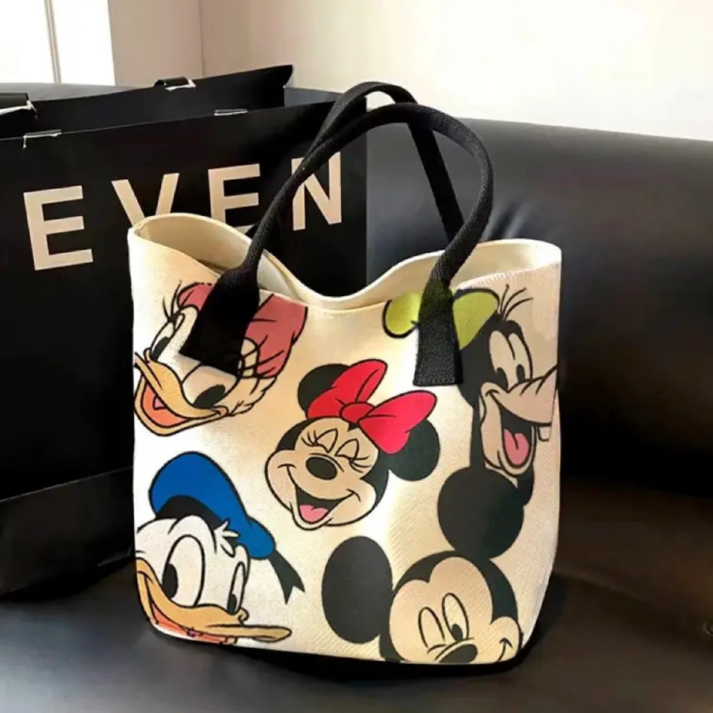 Brand New Disney Minnie & Friends Tote Bag