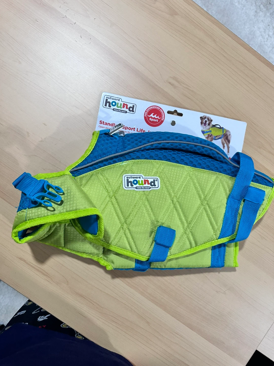 Top Paw Raincoat & Outward Hound Life Jacket (M) - photo 2