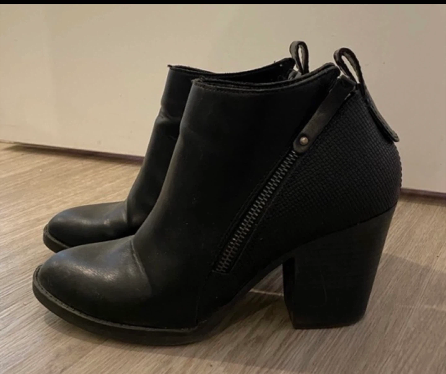 All shoes in my list for $ 120 ! - photo 4