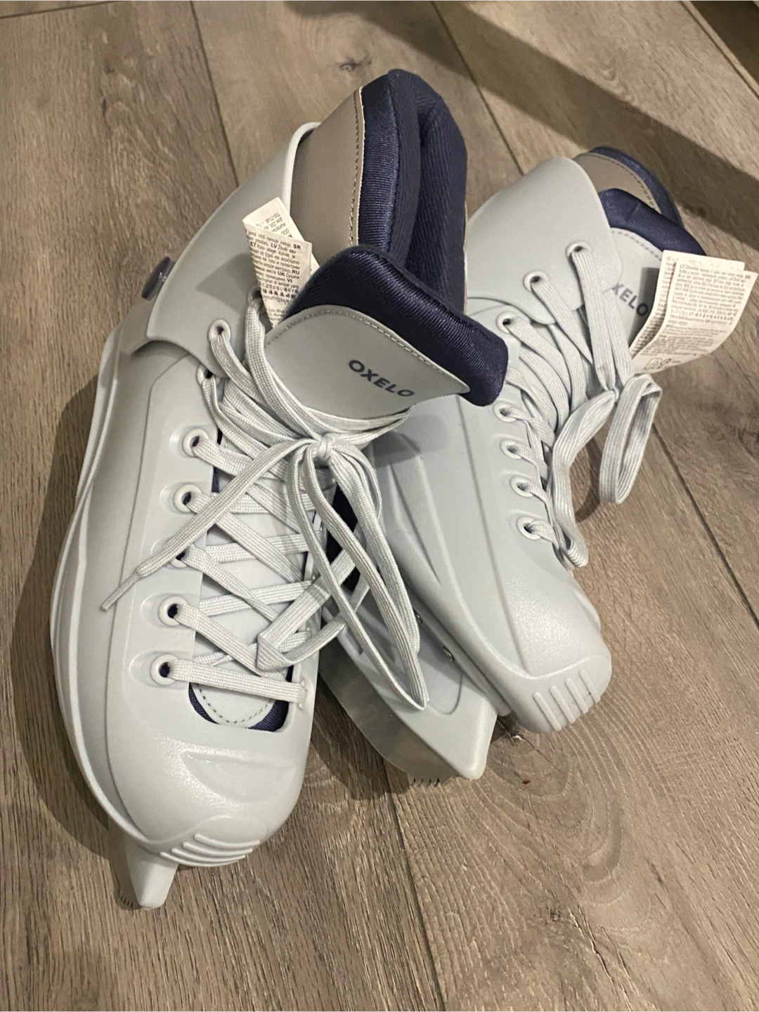 Oxelo Ice Skates - Size 10 - photo 2