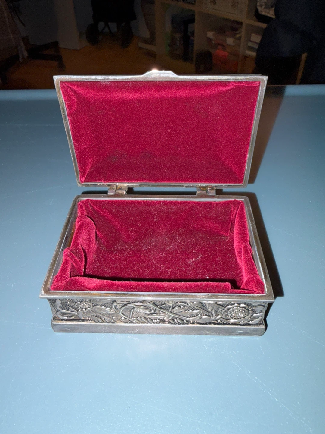 Vintage Silver Floral Jewelry Box - photo 3