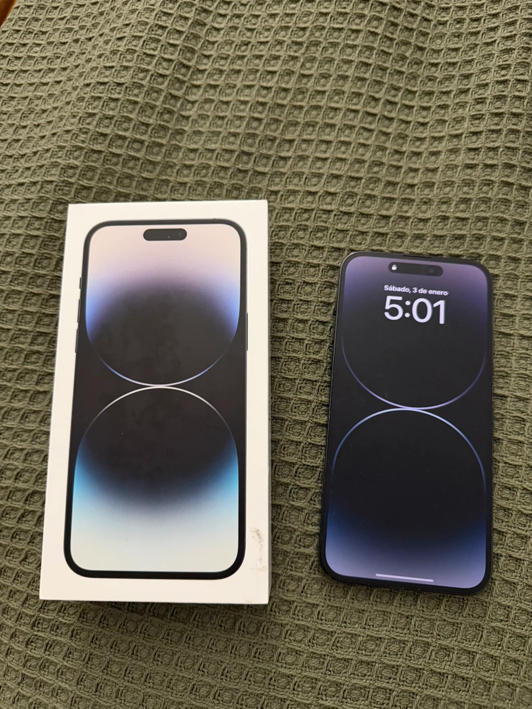 iPhone 14 Pro - Excellent Condition
