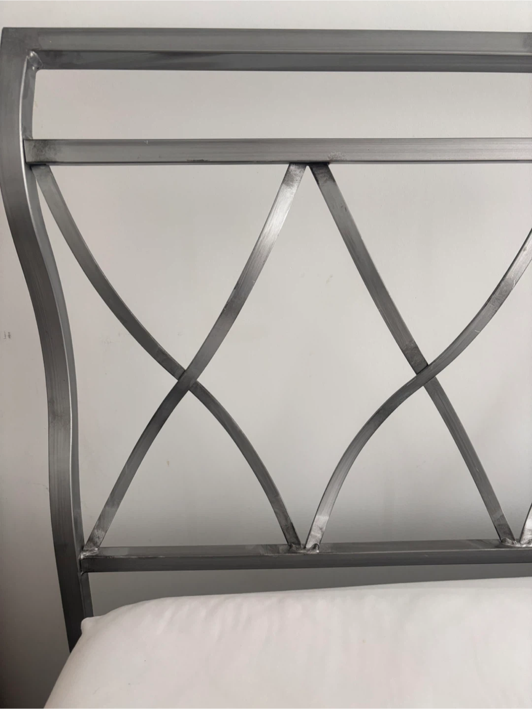 Queen sized Metal Headboard & Bed frame/ box spring - photo 4