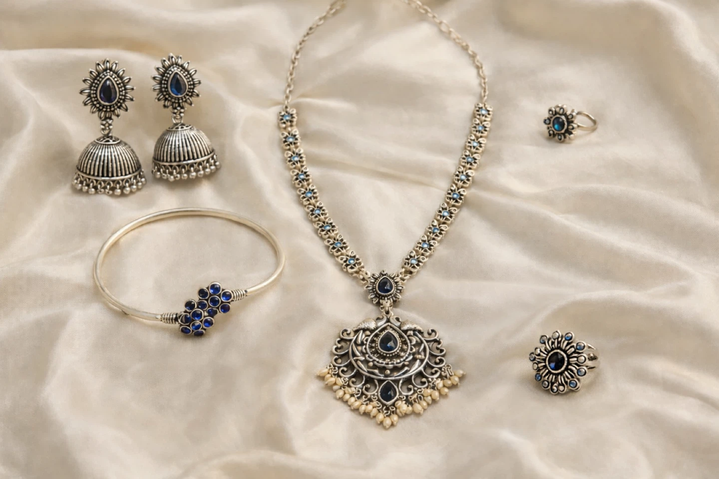 Silver Tone Jewellery Set