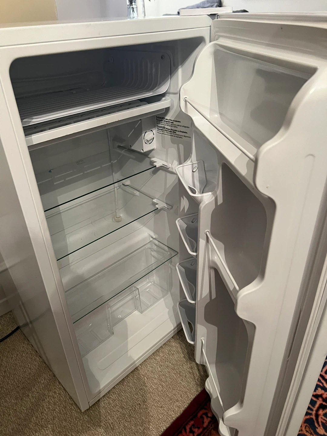 Arctic King Mini Fridge - White - photo 3