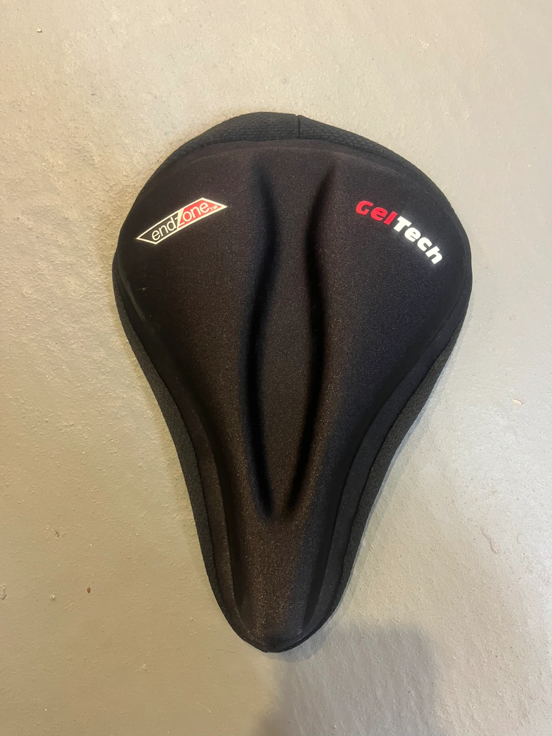 End Zone CelTech Bike Seat Cover - Black