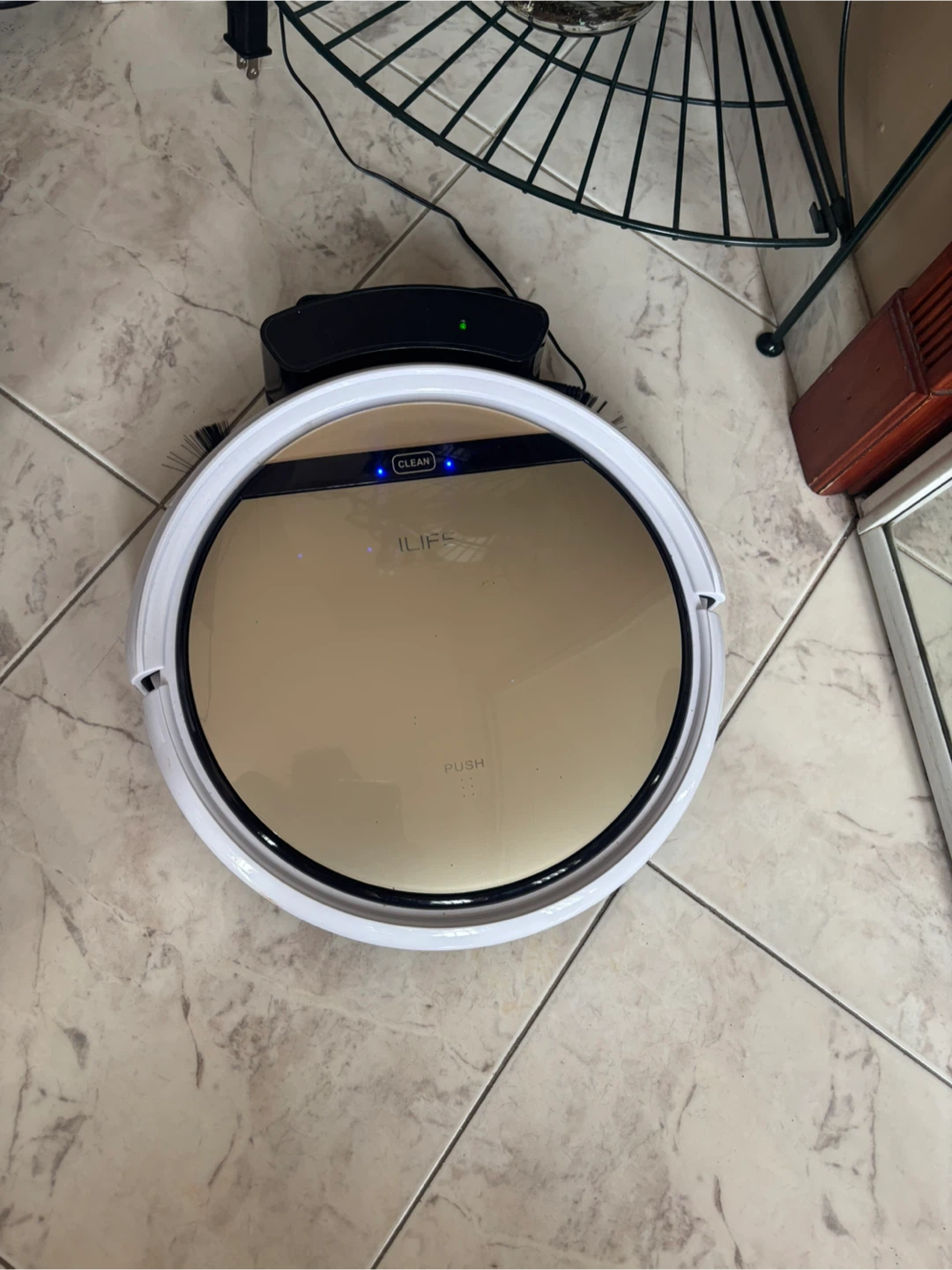 iLife Robot Vacuum Cleaner - photo 3