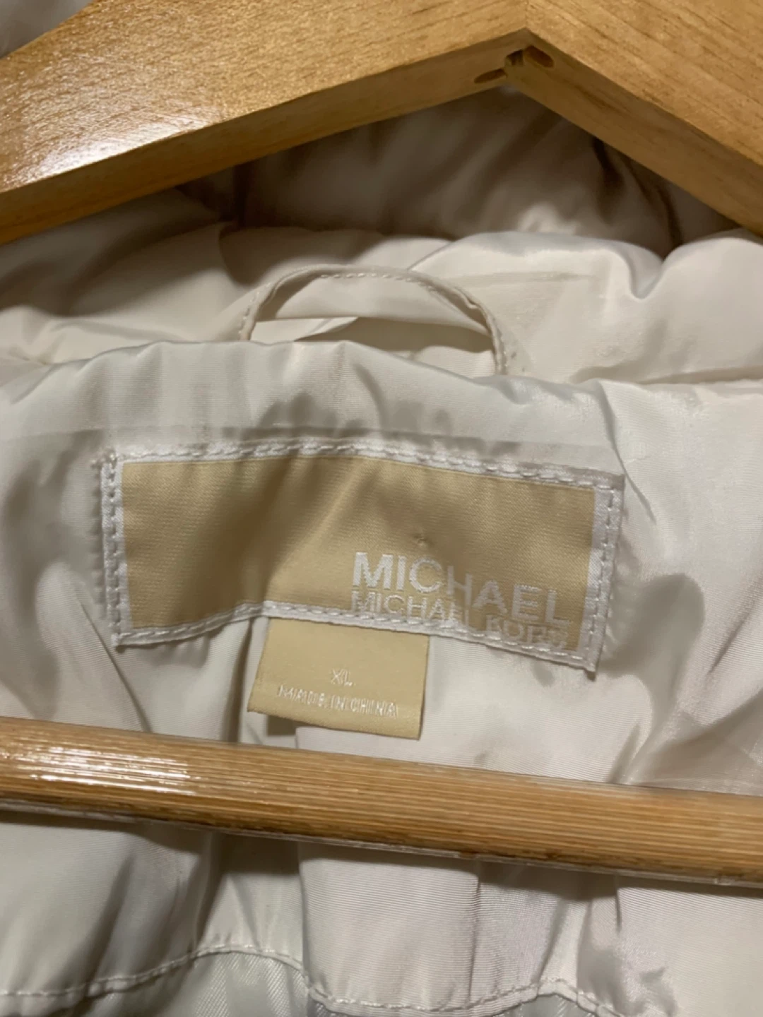 Michael Kors White Puffer Jacket - Size XL - photo 3