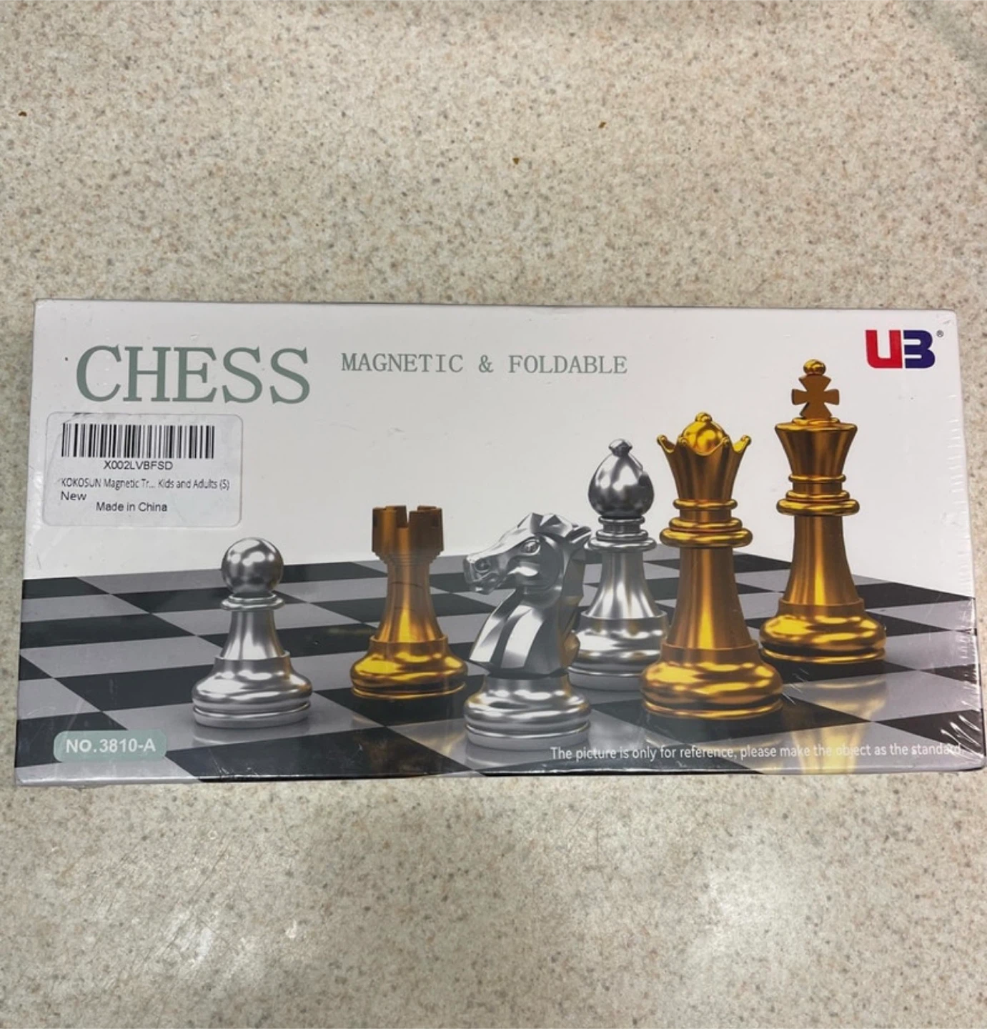 New  Magnetic & Foldable Chess Set