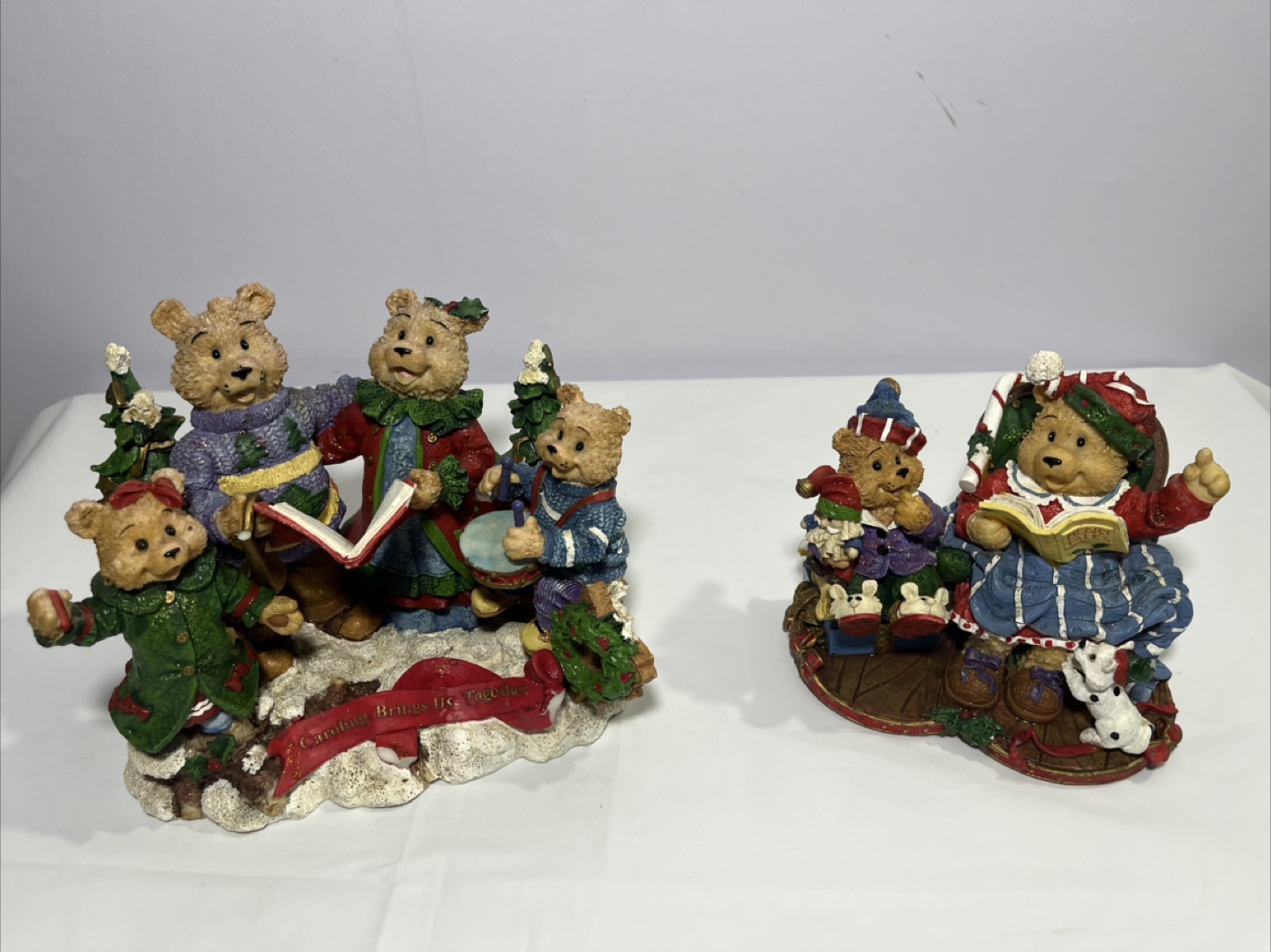 Collectible Caroling Bears Figurines - photo 2