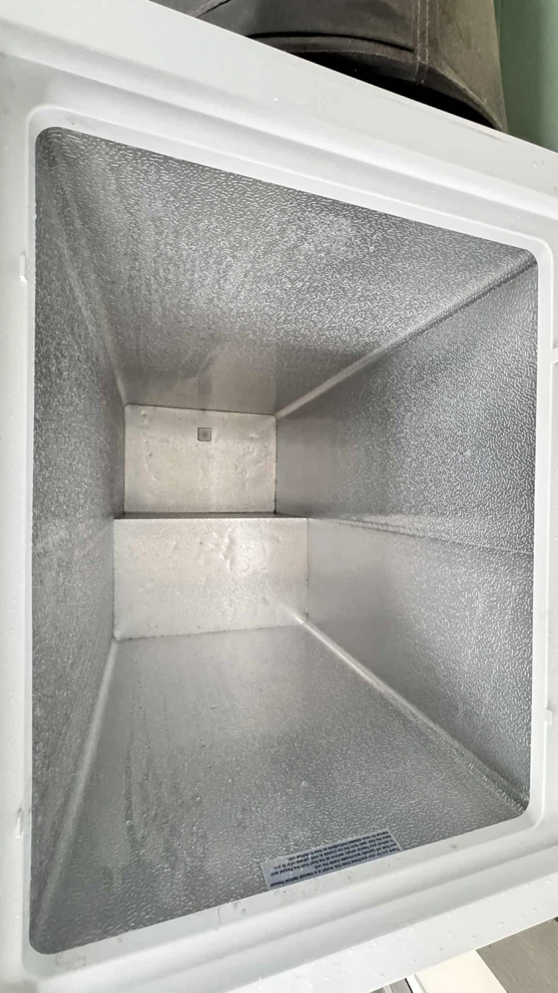 Frigidaire Chest Freezer - White - photo 4