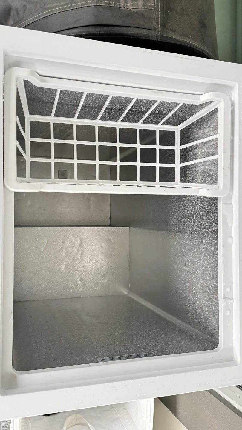 Frigidaire Chest Freezer - White - photo 3